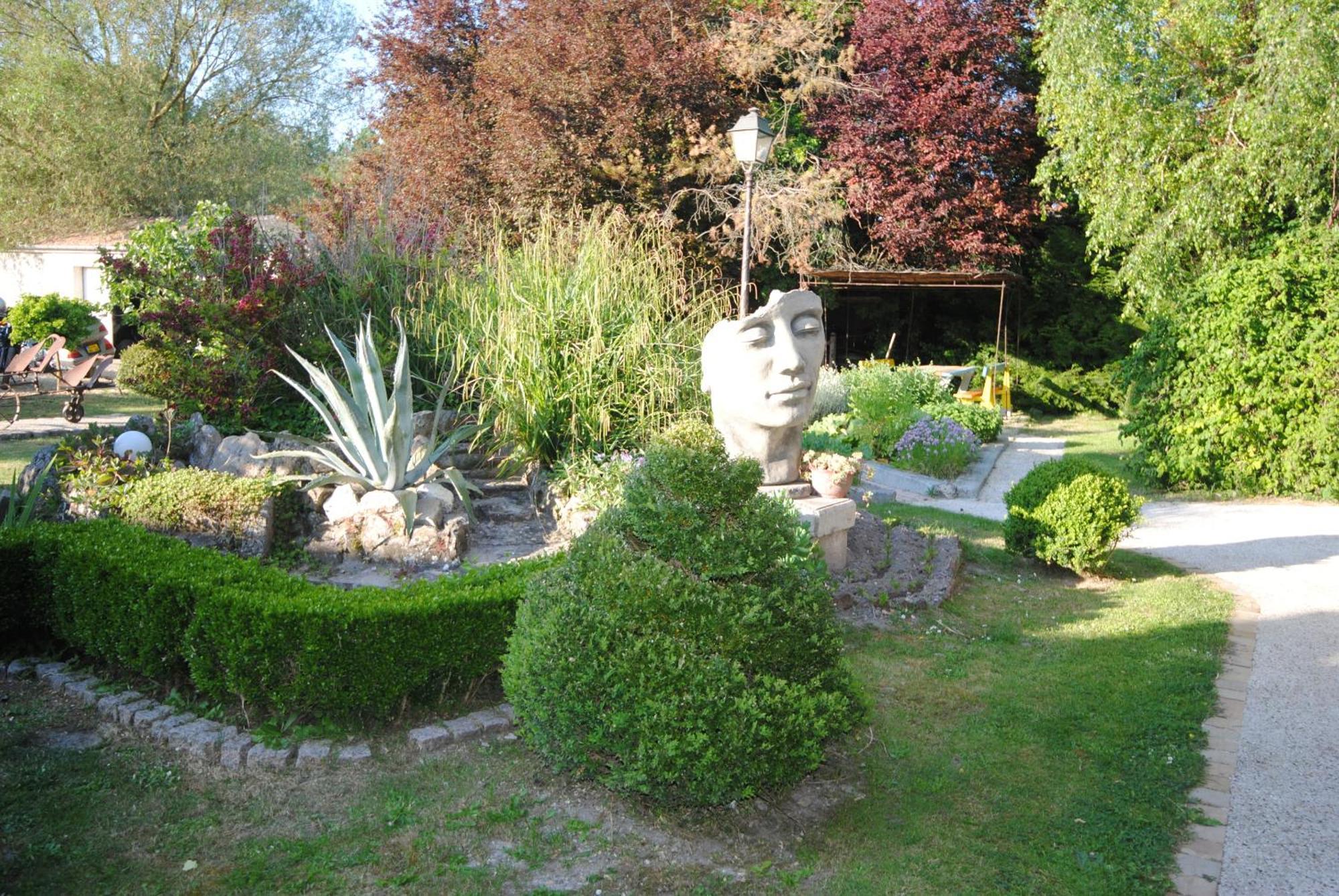 Le Grand Logis - Guest House - Bed And Breakfast Marchais  Exterior foto
